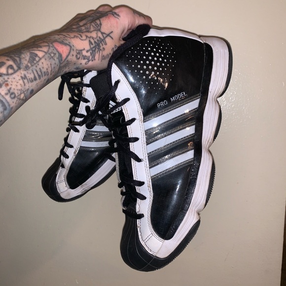 adidas pro model basketball shoes 2010